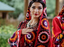 gde-v-dushanbe-arendovat-kupit-ili-sshit-nacional-noe-plat-e-dlya-prazdnika-ili-na-kazhdyy-den