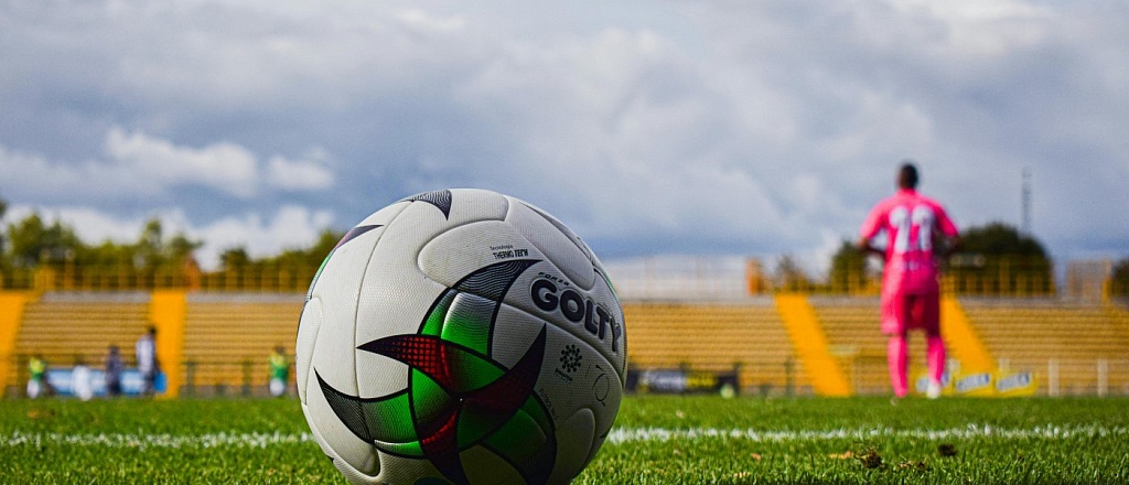 futbolist-iz-ssha-pereshel-v-kyrgyzskiy-ilbirs