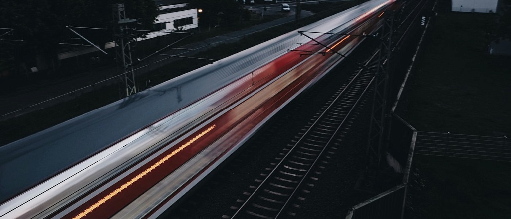 aeroport-i-vokzal-urgencha-soedinyat-zheleznodorozhnoy-liniey