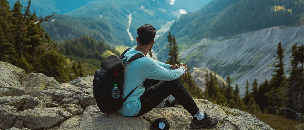 mezhdunarodnyy-travel-bloger-konnor-kampergini-pribyl-v-kyrgyzstan