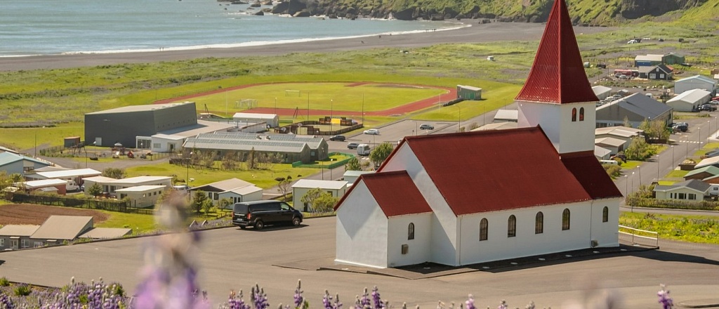 puteshestvie-v-islandiyu-kogda-ehat-skol-ko-nuzhno-deneg-i-komu-podhodit-strana