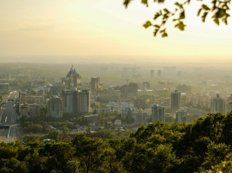 best-viewpoints-in-almaty-where-to-catch-the-most-stunning-city-and-mountain-views