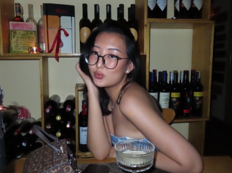 15-mest-v-baku-gde-vecher-nachinaetsya-s-uzhina-i-zakanchivaetsya-tancami