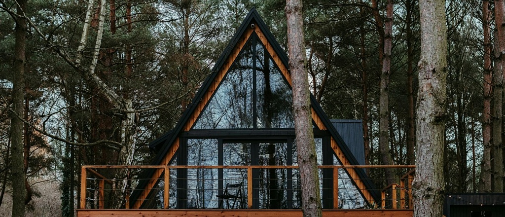 gde-ostanovit-sya-v-borovom-i-ryadom-oteli-domiki-i-glempingi-na-lyuboy-vkus