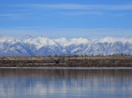 issyk-kul-vesnoy-13-mest-kotorye-stoit-uvidet-do-nachala-plyazhnogo-sezona