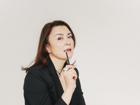 kreativnaya-industriya-v-central-noy-azii-aygul-kasymova-o-nacional-nyh-kornyah-i-global-nom-yazyke-mody