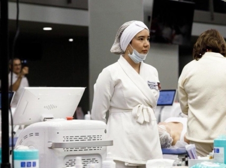 kak-meerim-ramatova-iz-bishkeka-stala-chempionkoy-v-mezhdunarodnom-chempionate-i-izmenila-standarty-b-yuti-industrii