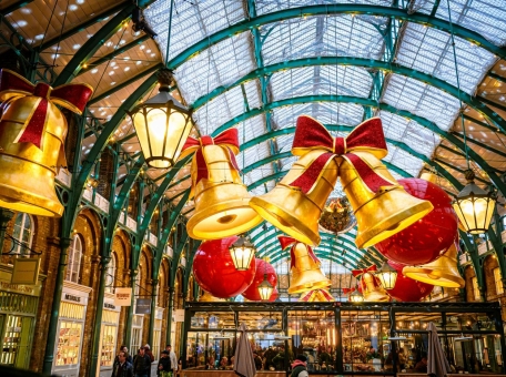 makaronnaya-secret-garden-i-esche-8-zavedeniy-s-krasivym-novogodnim-dekorom-v-bishkeke