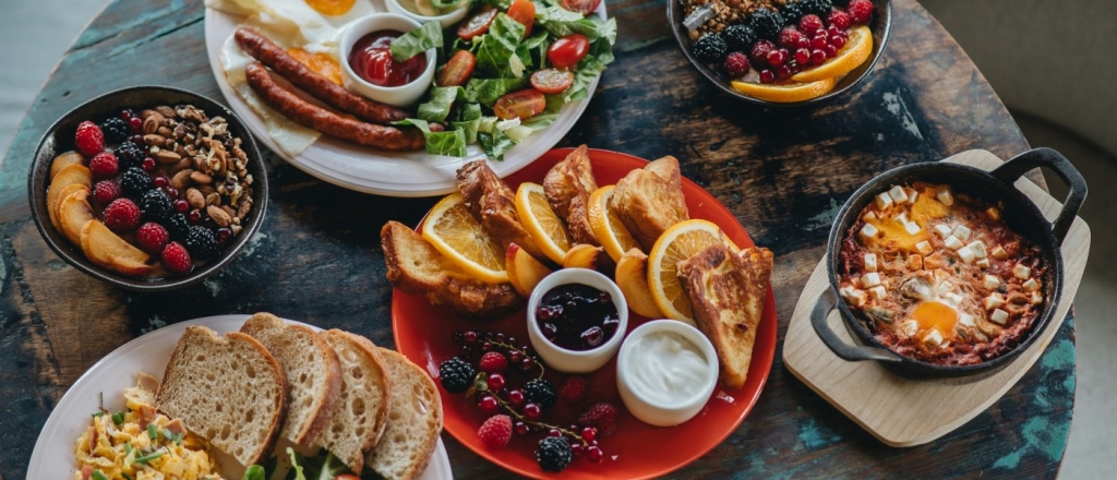 kuda-poyti-na-zavtrak-ili-branch-v-tashkente-10-stil-nyh-zavedeniy