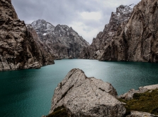 5-turfirm-v-oshe-kotorye-pomogut-organizovat-ideal-noe-puteshestvie-po-kyrgyzstanu