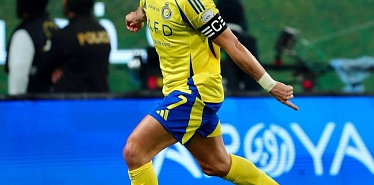 Узбекский футболист Аббосбек Файзуллаев может сыграть против Криштиану Роналду