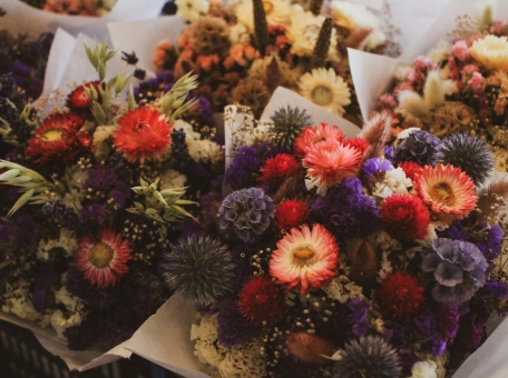 gde-nayti-ideal-nyy-buket-v-kostanae-10-luchshih-cvetochnyh-magazinov