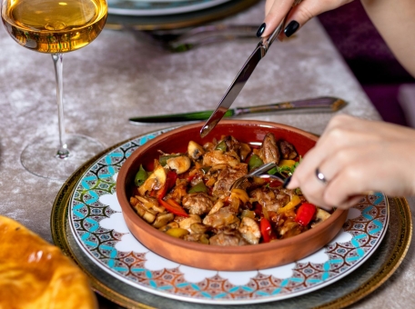 10-zavedeniy-tashkenta-kuda-prihodyat-radi-edy-a-ne-radi-inter-era-chast-2