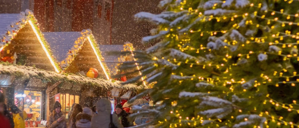 novogodnyaya-yarmarka-severnoe-siyanie-v-bishkeke-grafik-raboty-i-stoimost-posescheniya