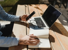 yandex-ads-na-21-vyrosli-zaprosy-kazahstancev-svyazannye-s-pokupkami