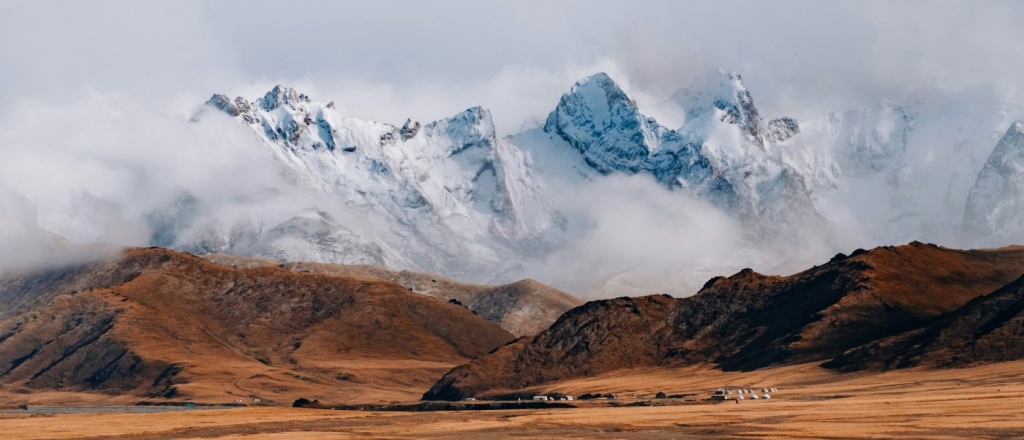 what-to-see-in-kyrgyzstan-besides-bishkek-7-best-sights-and-natural-locations