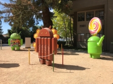 google-predstavila-novyy-logotip-android-s-zaglavnoy-a-i-ob-emnym-robotom