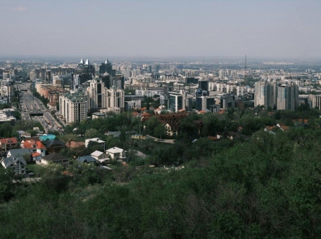 biznes-centry-almaty-v-centre-delovoy-zhizni