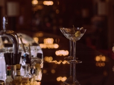 samye-stil-nye-bary-baku-dlya-vechernih-vstrech-etoy-vesnoy