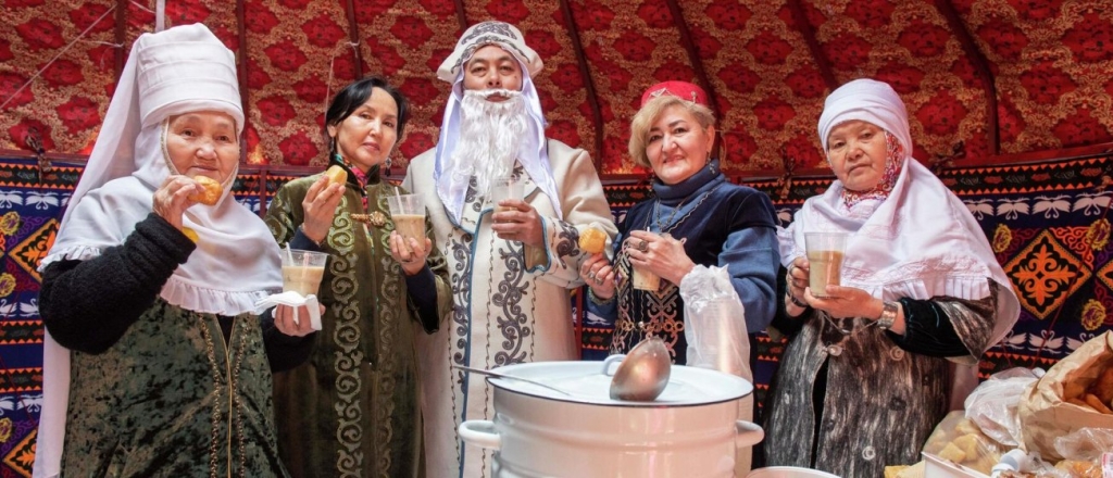 kuda-poehat-na-nauryz-v-kazahstane-gastrofestival-v-shymkente-i-turpoezd-jibek-joly