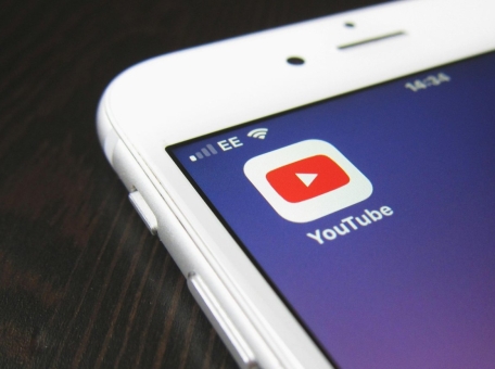 youtube-obnovlyaet-funkcional-pokupok-v-shorts