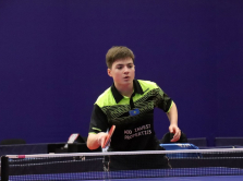 kazahstanec-vzyal-serebro-na-turnire-po-nastol-nomu-tennisu-v-pol-she