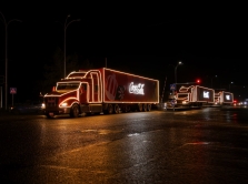 kul-tovyy-novogodniy-karavan-coca-cola-otpravlyaetsya-v-puteshestvie-po-gorodam-uzbekistana