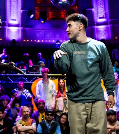 Жалаңаш Маша Вебер