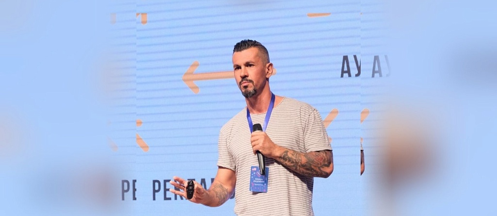 Странные законы маркетинга: 5 парадоксов Рори Сазерленда, которые перевернут представление о клиентах