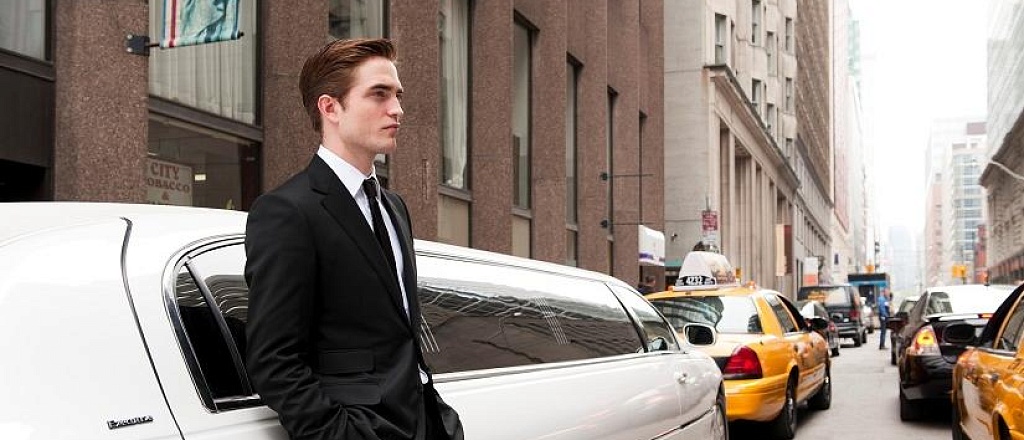 estetika-personazhey-roberta-pattinsona-ot-sedrika-diggori-do-skayteyla-v-dyune