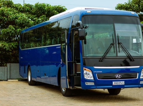 mezhdu-dushanbe-i-tashkentom-zapustili-regulyarnye-avtobusnye-reysy