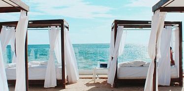 7 пляжей и beach-клубов для идеального летнего отдыха в Баку