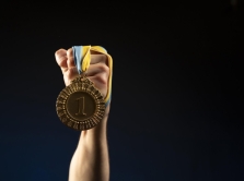 yunyy-kyrgyzstanec-zavoeval-zoloto-na-matematicheskoy-olimpiade-v-makedonii