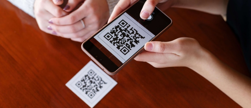 v-dushanbe-poyavitsya-qr-gid-dlya-turistov-na-5-yazykah