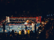 uzbekskiy-bokser-hasanboy-dusmatov-oderzhal-ocherednuyu-pobedu