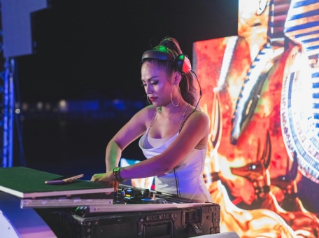 peggy-gou-david-guetta-fred-again-8-populyarnyh-didzheev-so-vsego-mira