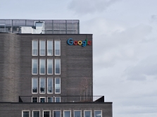 google-deepmind-i-33-nauchnyh-instituta-sozdali-vtoruyu-v-mire-po-ob-emam-bazu-dannyh-i-robota-pomoschnika