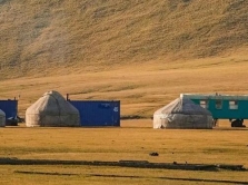 history-and-meaning-of-kyrgyz-symbols-from-the-kalpak-to-ornaments