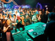 festival-stihiya-2025-zavershilsya-v-muynake-tysyachi-gostey-desyatki-artistov-i-yarkoe-buduschee