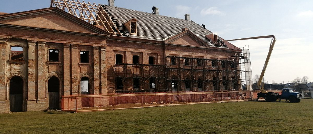 v-belarusi-restavriruyut-dvorec-sapeg