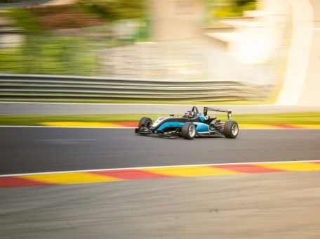 puma-stanet-novym-ekipirovschikom-mclaren-v-formule-1