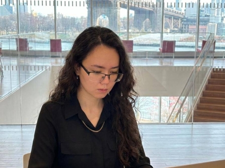 arman-ibraeva-o-rabote-v-cornell-university-issledovaniyah-v-oblasti-ai-i-mifah-o-bednyh-uchenyh