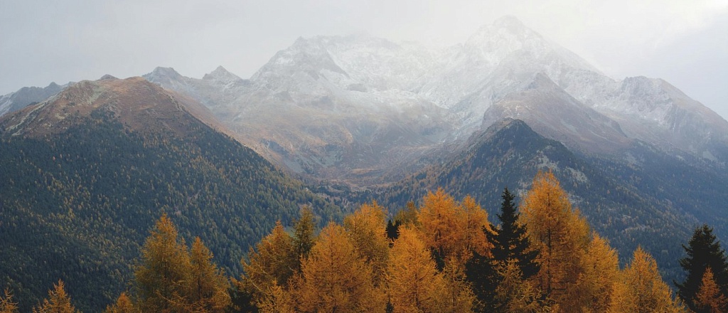 where-to-find-the-twilight-atmosphere-in-central-asia-the-most-cinematic-autumn-locations