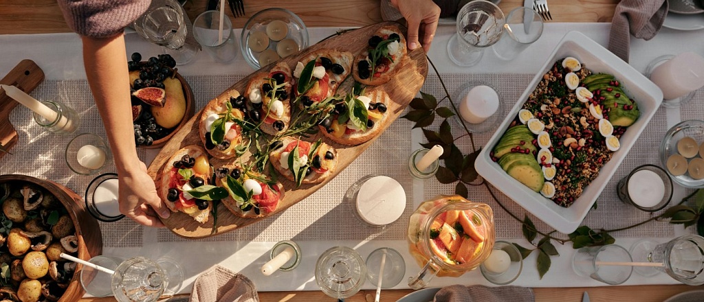 gde-poobedat-v-baku-10-zavedeniy-gde-predlagayut-biznes-lanchi