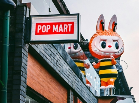 osnovatel-pop-mart-voshel-v-desyatku-bogateyshih-kitaycev-blagodarya-labubu