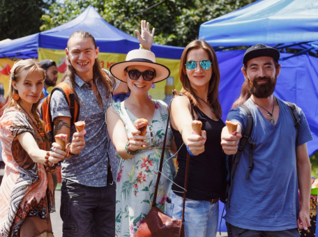 how-one-vegan-family-produces-eco-ice-cream-and-creates-a-restaurant-and-a-shop-of-healthy-food