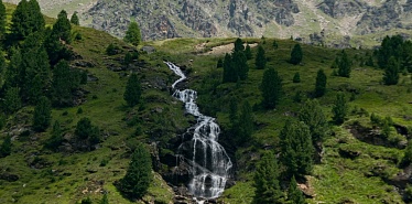 10 most beautiful waterfalls in Central Asia