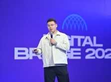 ramis-zholdoshev-o-tom-kak-stal-pervym-ai-blogerom-v-kyrgyzstane-i-sozdal-startap-fusion-ai