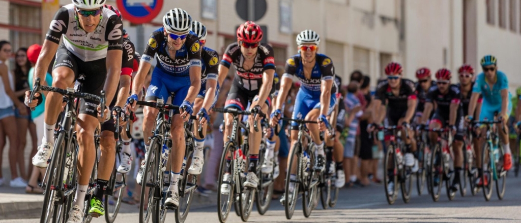 v-central-noy-azii-proydet-veloprobeg-po-marshrutu-shelkovogo-puti