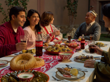 v-preddverii-ramazana-coca-cola-v-uzbekistane-zapustila-pervuyu-lokal-nuyu-kampaniyu-o-lyubvi-dobre-i-podderzhke